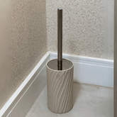 Escova Sanitária em Polirresina Bege 37cm - Ela Decora